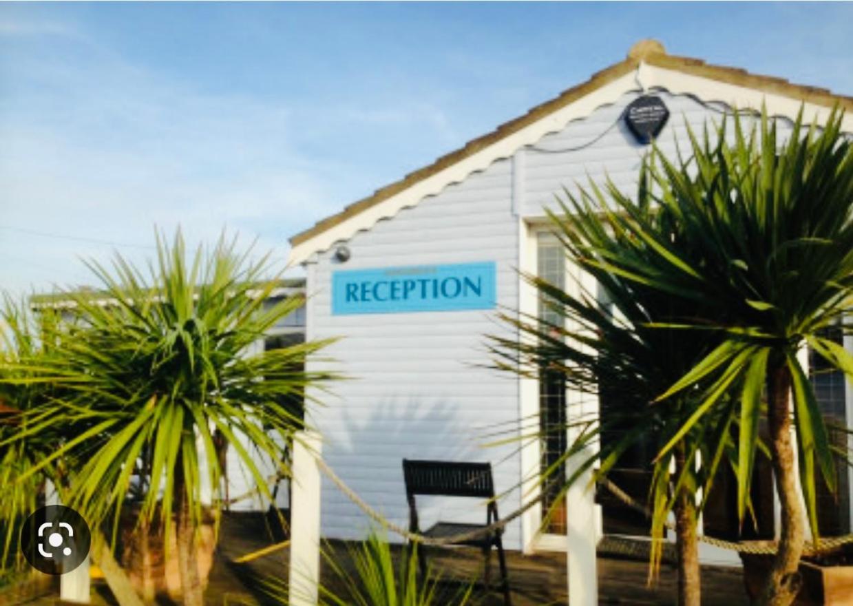 Leysdown-On-Sea Saddlebrook Holiday Park 3 Bedroom Brick Built Chalet Bungalow Buitenkant foto