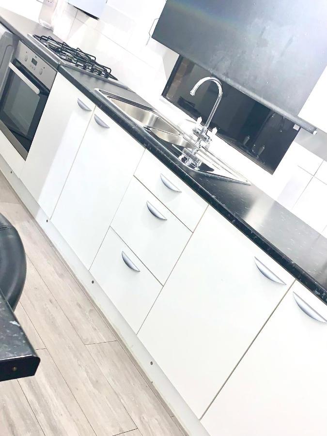Leysdown-On-Sea Saddlebrook Holiday Park 3 Bedroom Brick Built Chalet Bungalow Buitenkant foto
